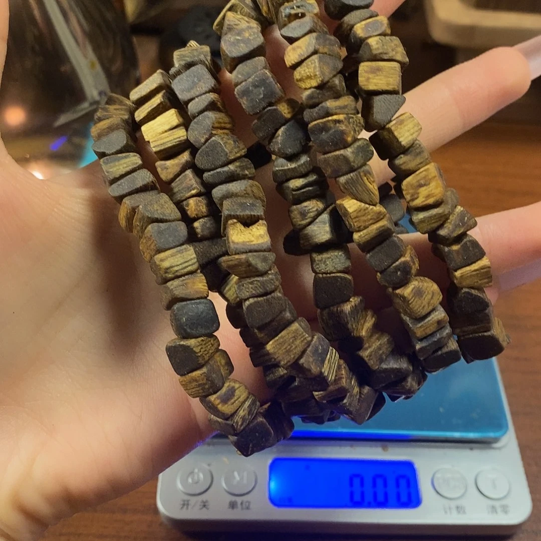线香沉香碎银子手串