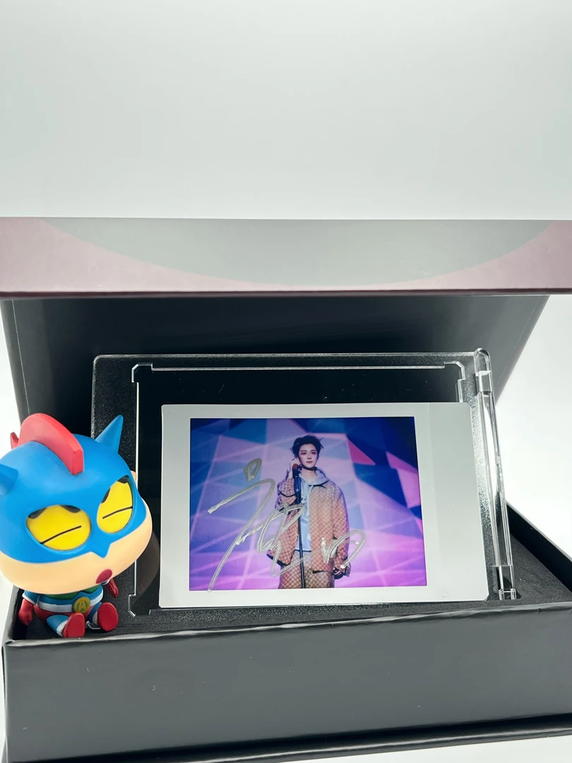 W083【鹿晗】亲签三寸正品富士拍立得mini相纸 白边