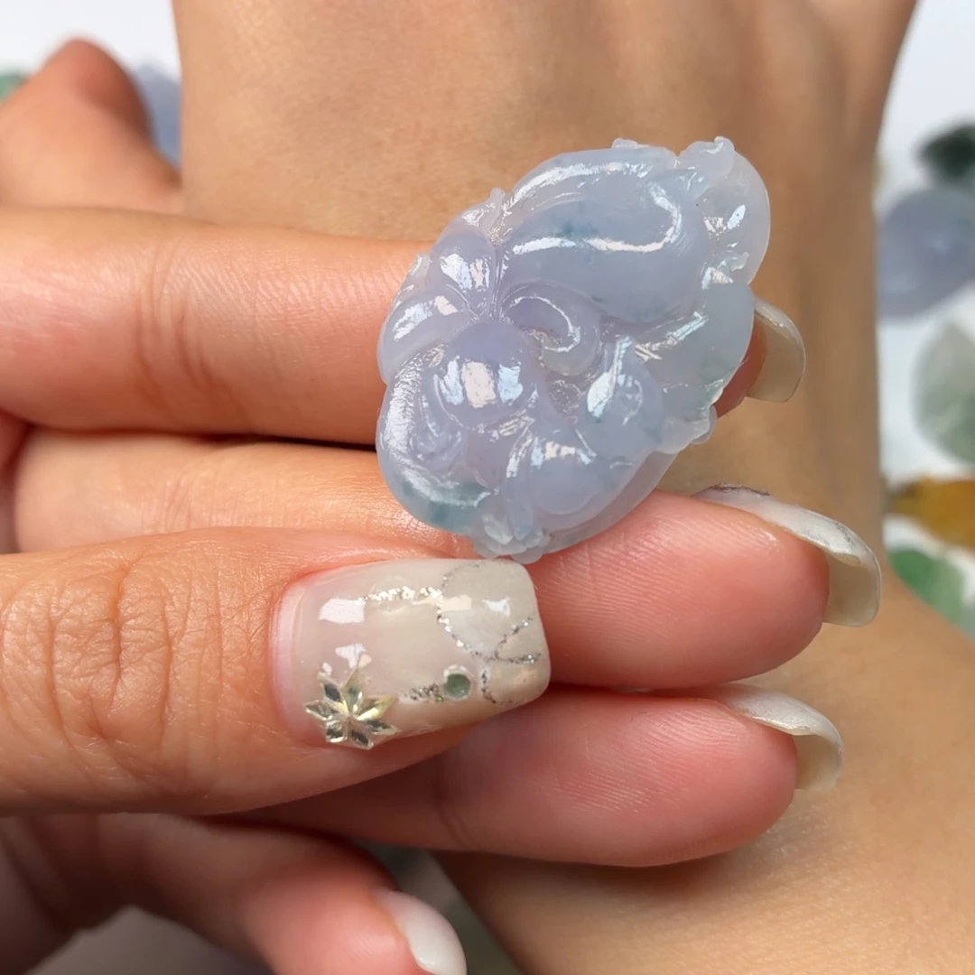 定制翡翠未镶嵌九尾狐的