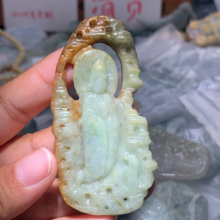 翡翠未镶嵌颈饰保真天然A货翡翠