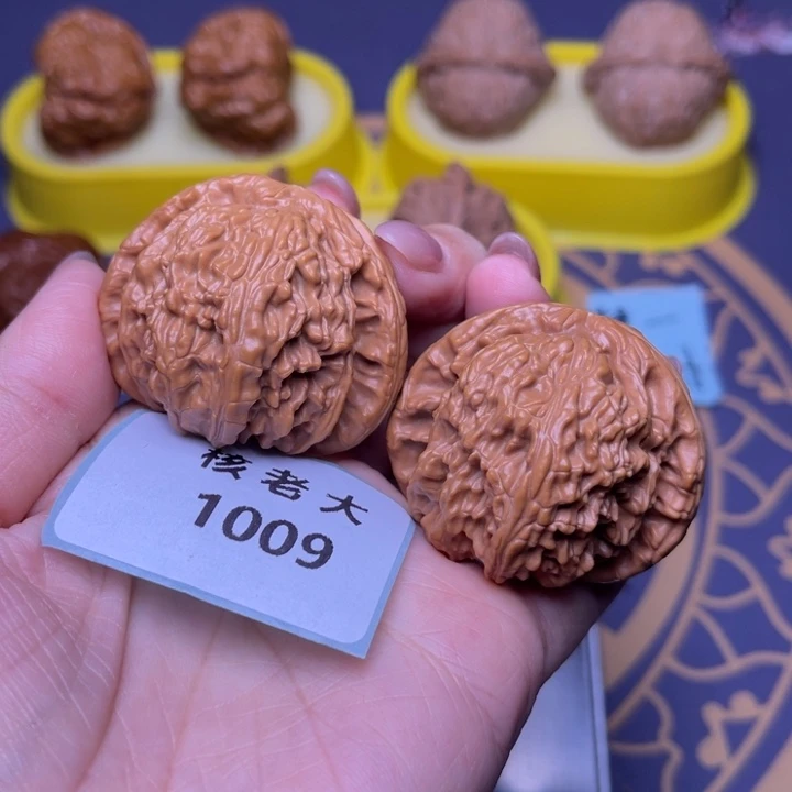 把件文玩核桃白狮子43.1009