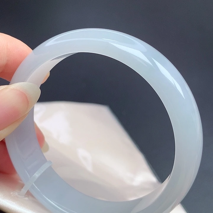 翡翠未镶嵌手镯56.6圈口