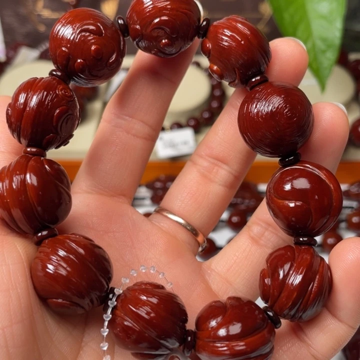 橄榄核手串我**星包浆玉化