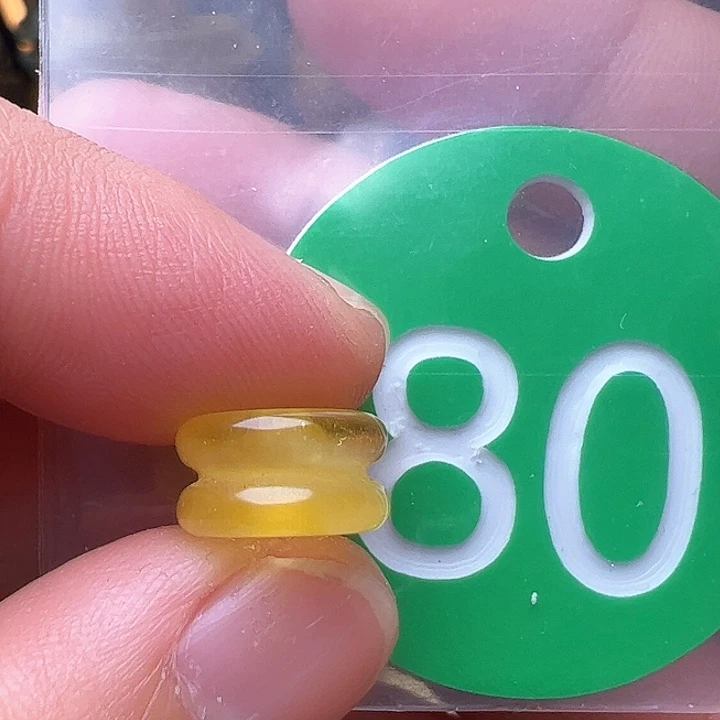 蜜蜡裸石未镶嵌10.7m m