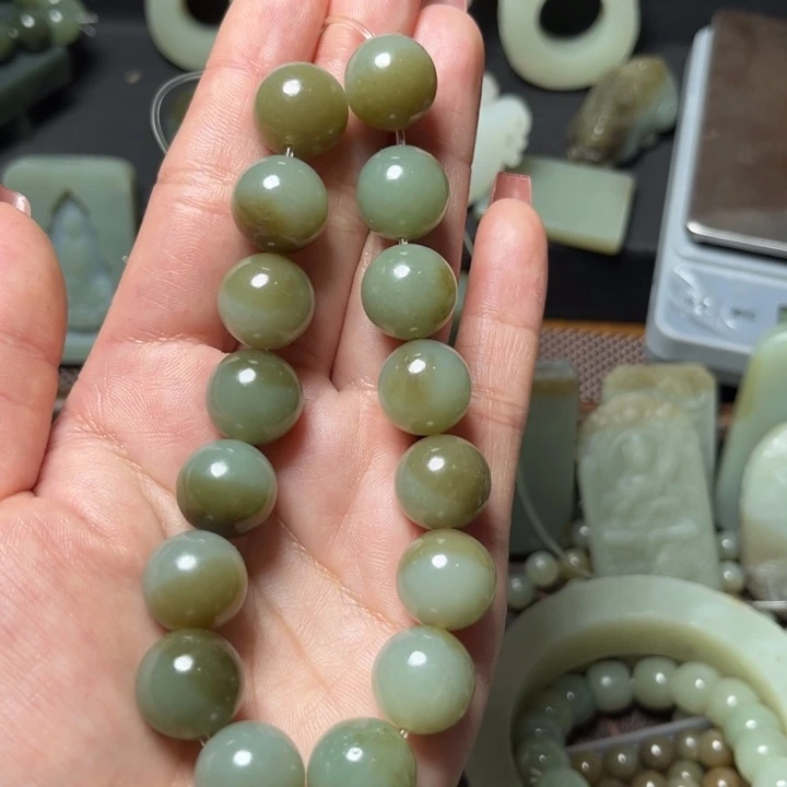 和田玉（糖玉）未镶嵌挂件冷**空