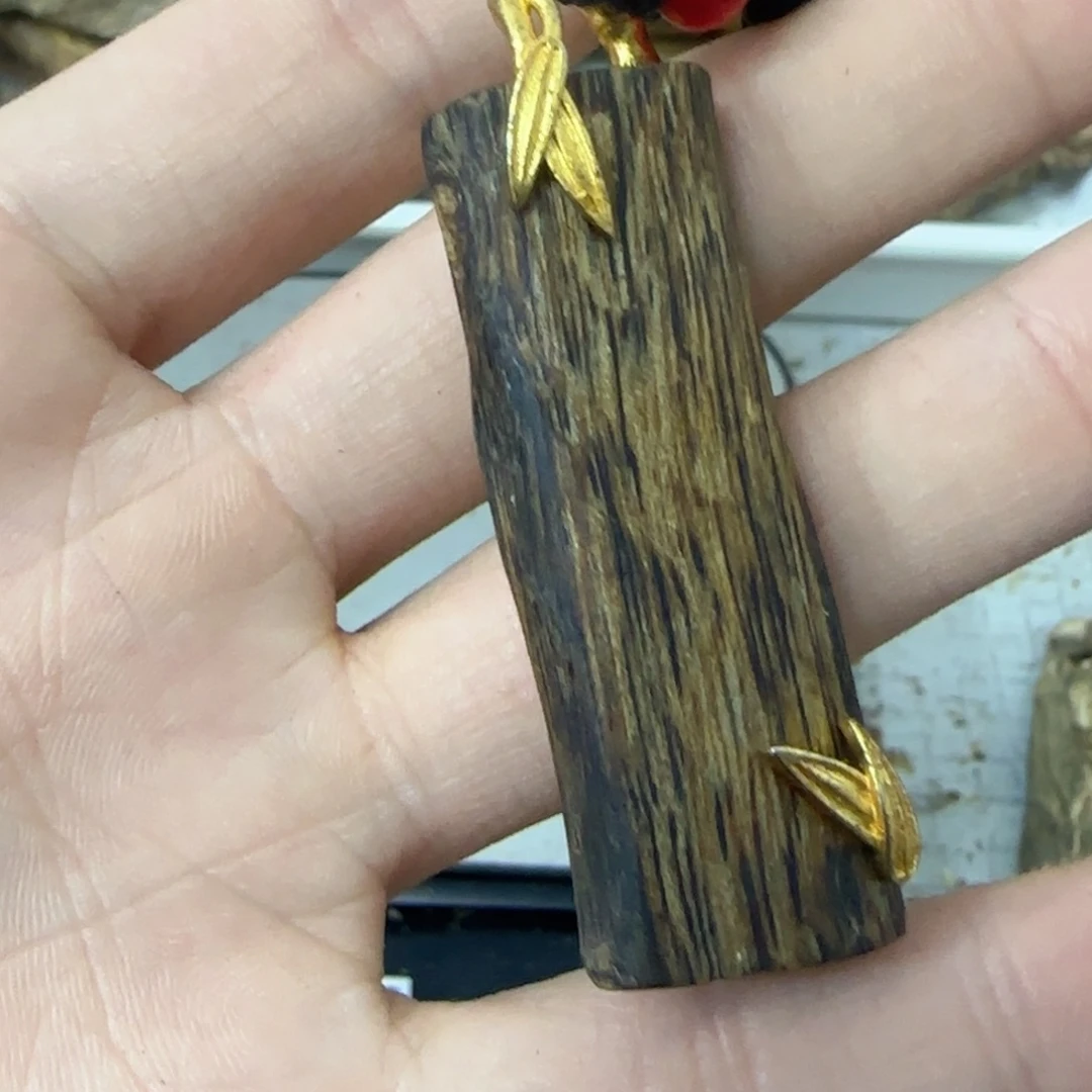 沉香碎屑沉香白棋素牌