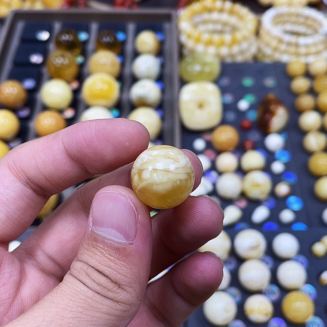 未镶嵌蜜蜡珠宝奇石17.0mm瑕疵皮坑款｜黄白花蜡·圆珠