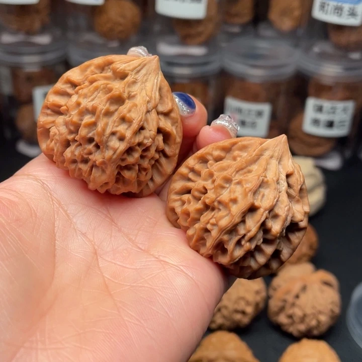 文玩核桃吊坠龙门涧40