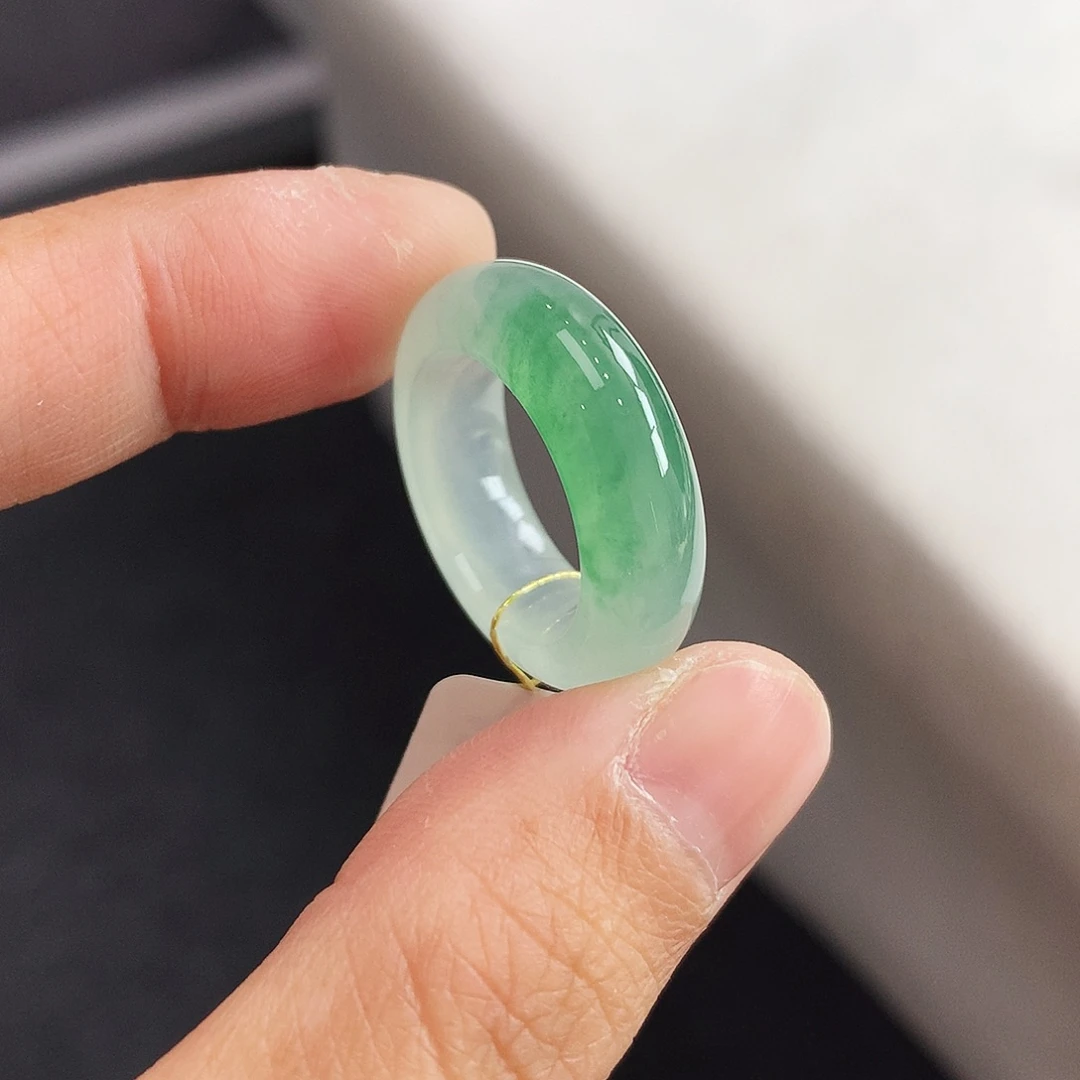 瓜***～翡翠未镶嵌戒指12号