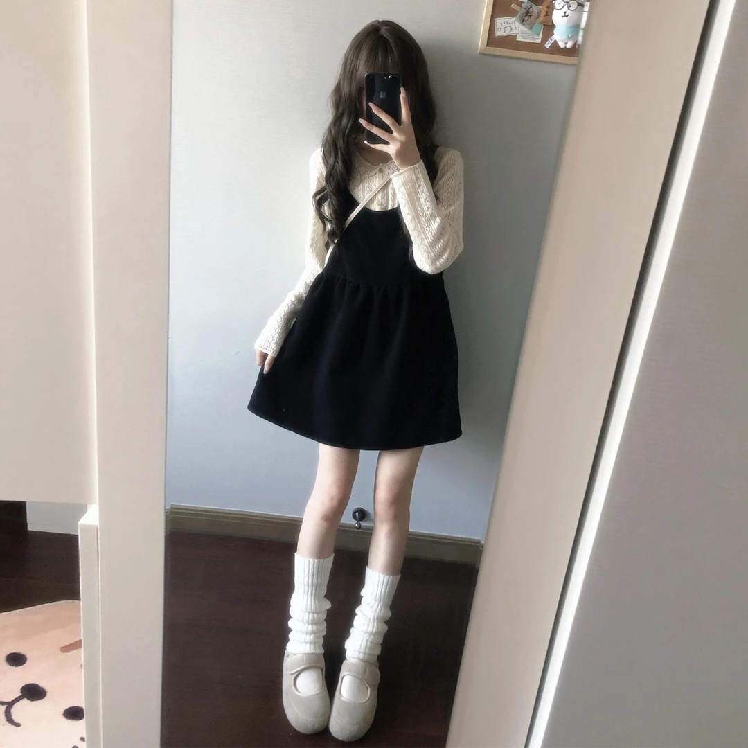 轻奢小众不撞款衬衫连衣裙子女2025新款秋冬穿搭黑色短裙内搭套装