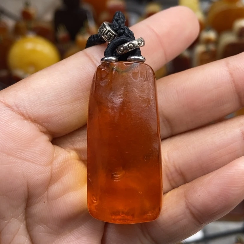 【闪购商品】琥珀颈饰未镶嵌
