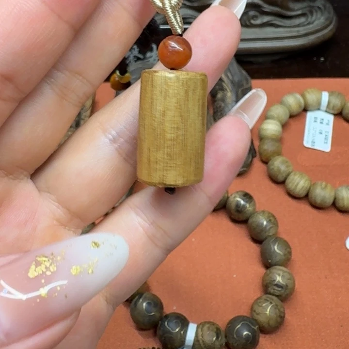 大叶紫檀（黑酸枝木类）