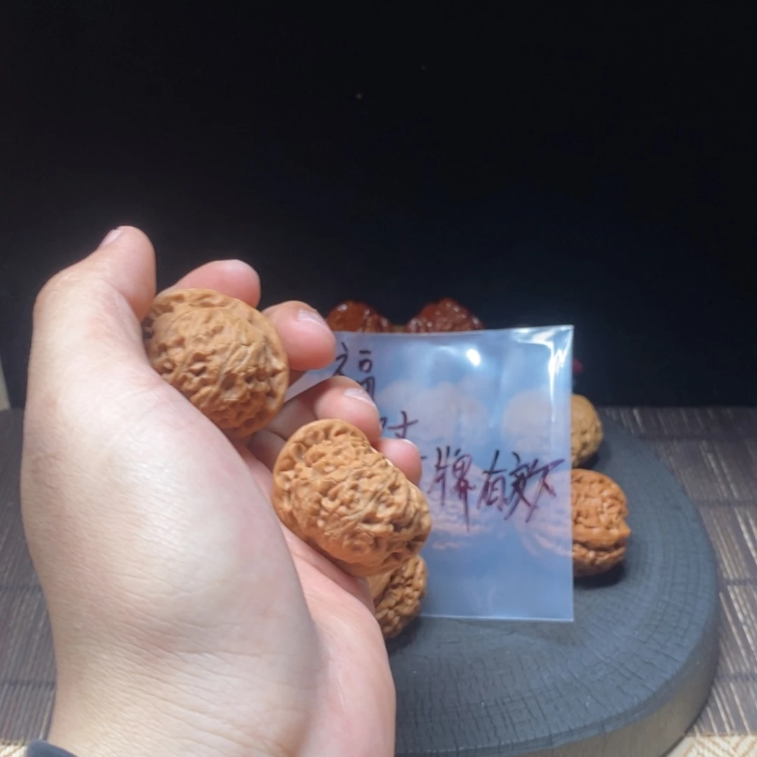 赵***丶大叶紫檀（黑酸枝木类）