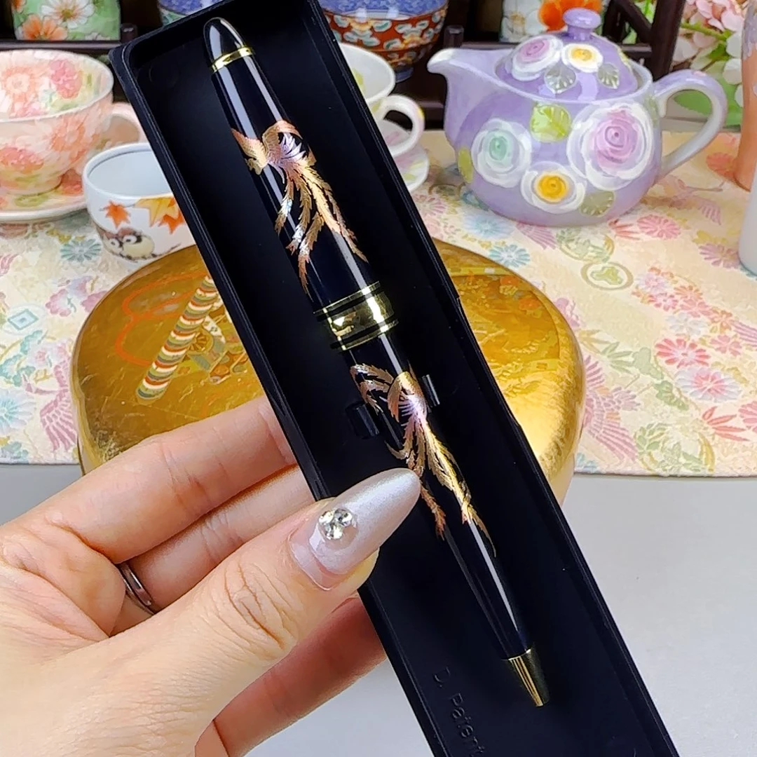 他家茶具瓷器真美！！