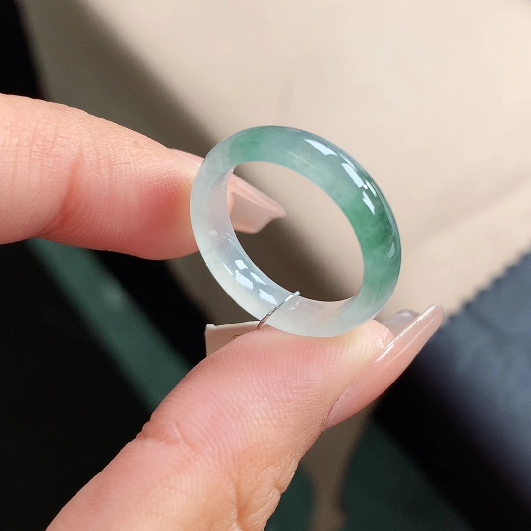 翡翠戒指未镶嵌15 16圈