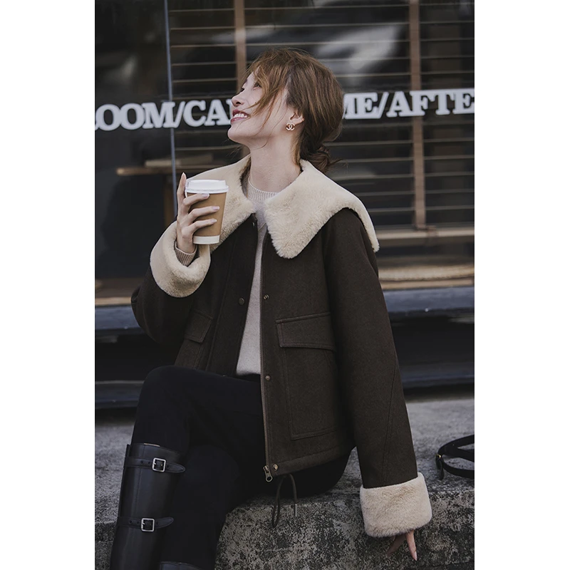 小谷粒焦糖外套TR仿牛仔+獭兔毛 夹棉 大翻领+下摆抽绳