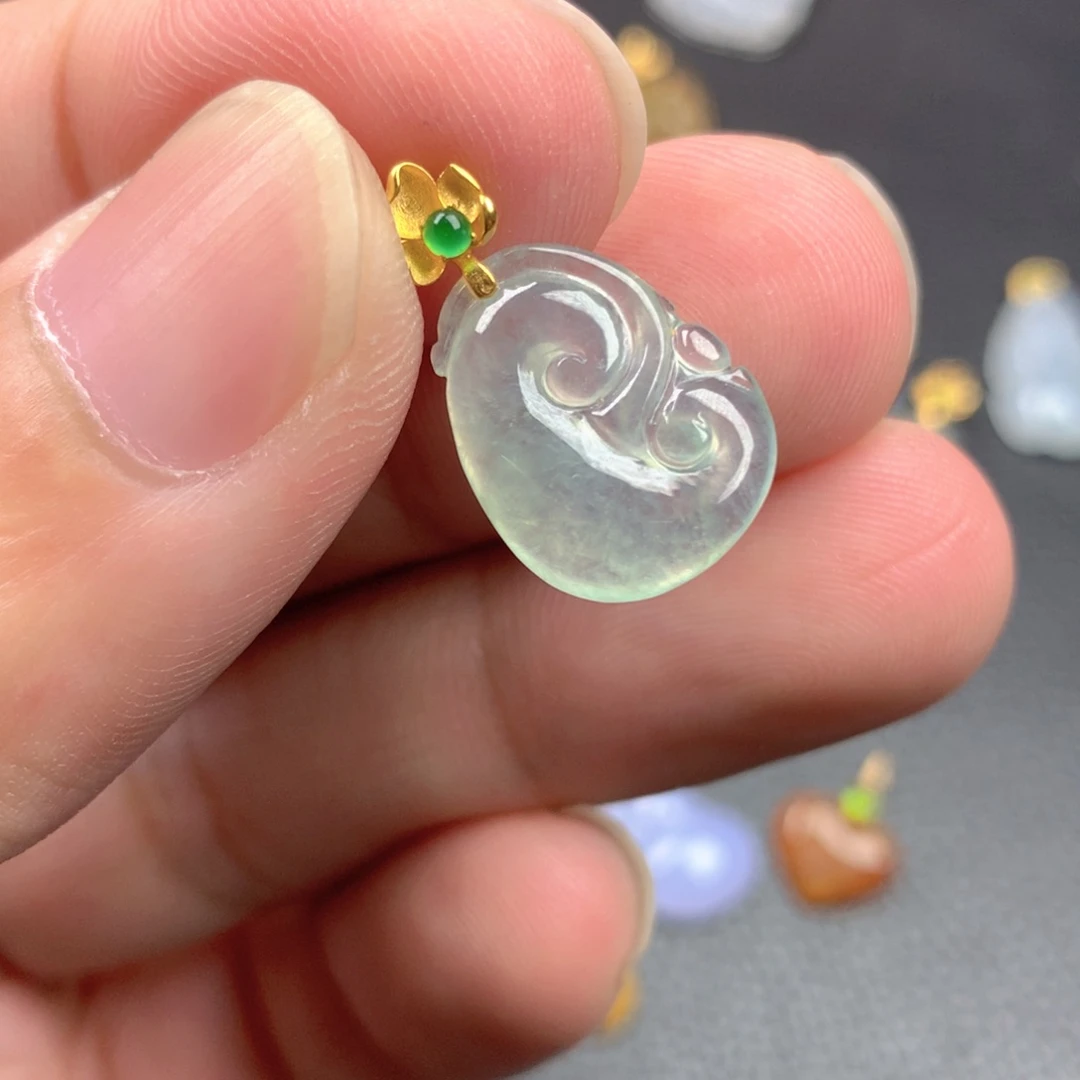 【闪购商品】颈饰18K金镶嵌翡翠翡翠
