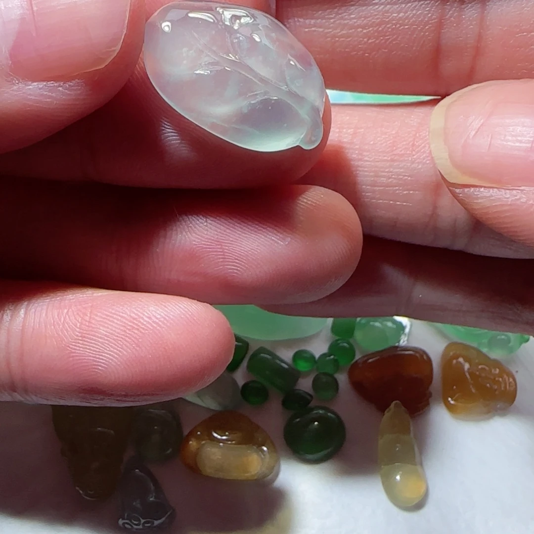 定制翡翠未镶嵌缅甸天然翡翠叶子