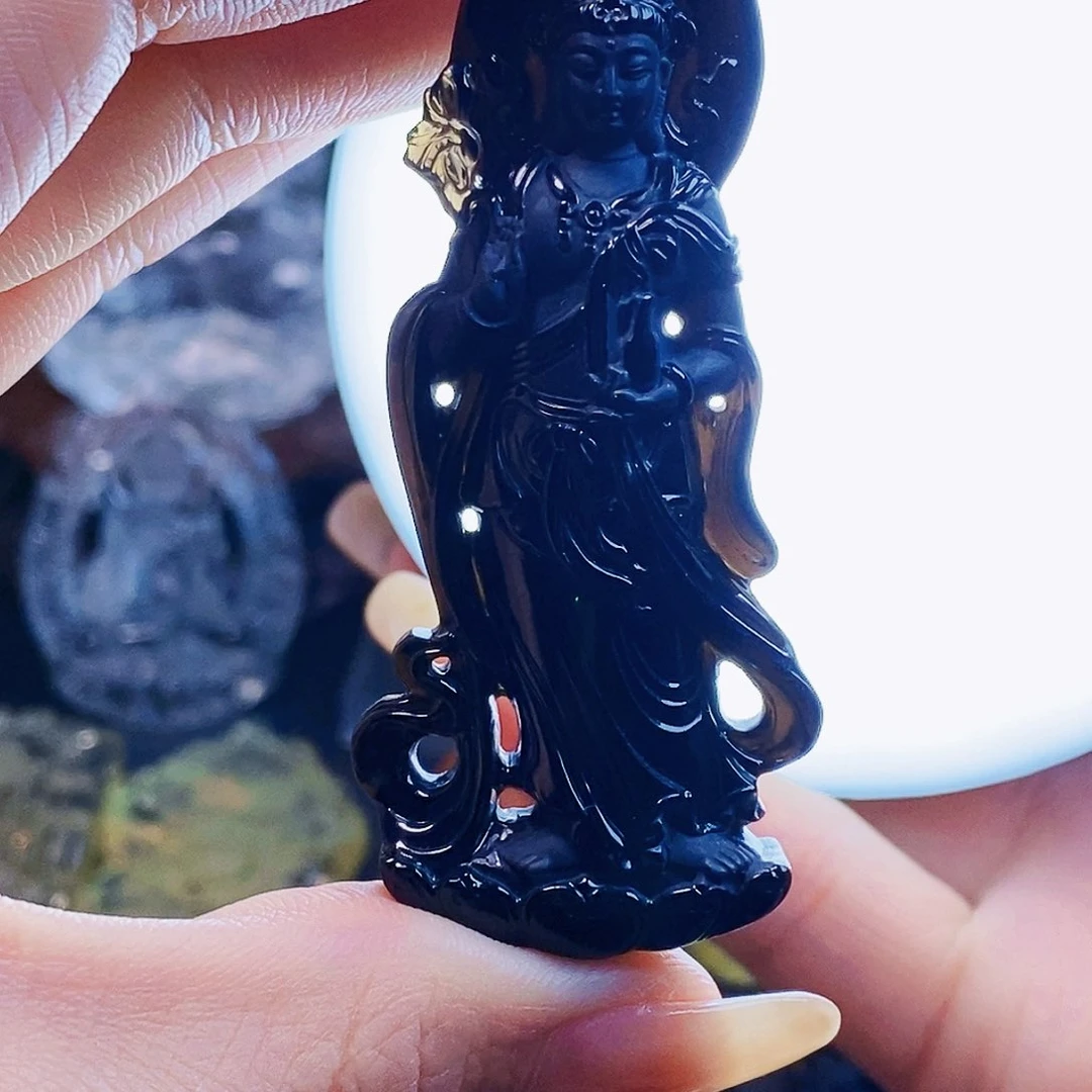未镶嵌颈饰水晶.**m吊墜