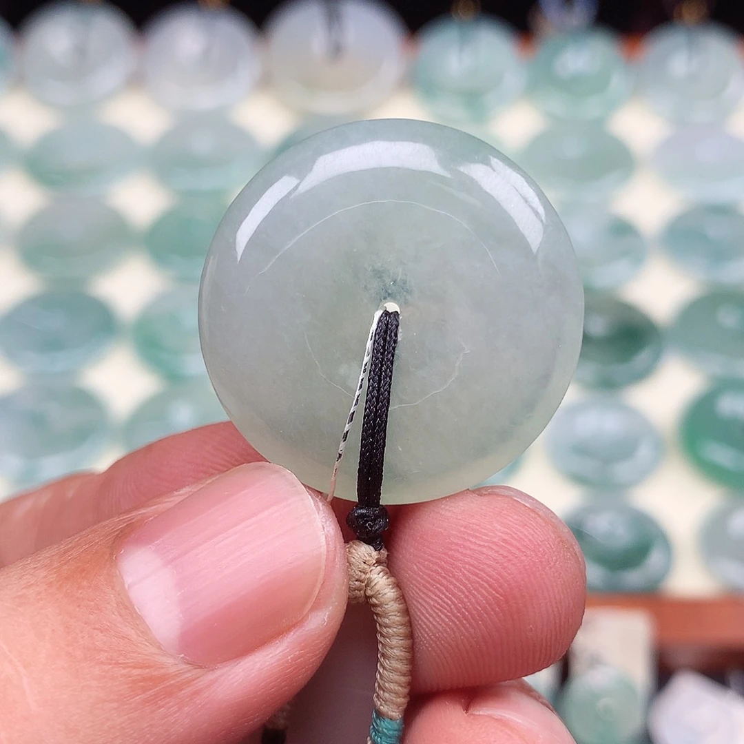 颈饰未镶嵌翡翠128.4-5.9mm