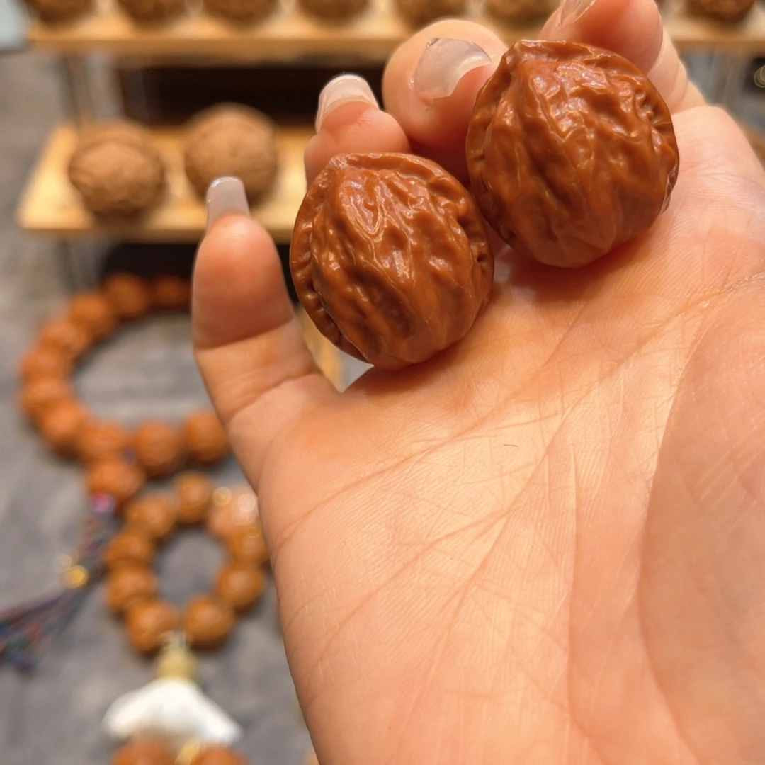 文玩核桃把件火焰纹小八棱