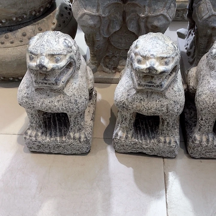 三****石材高30厘米唐狮摆件