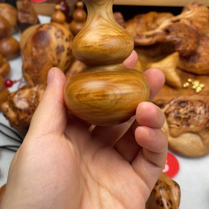 小***务木太行精品花瓶把件