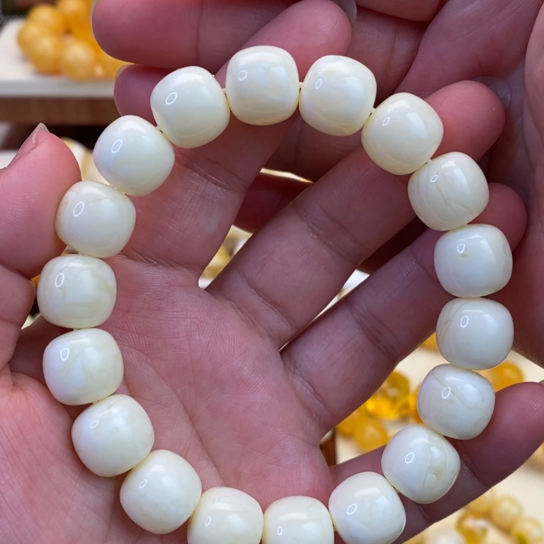 【闪购商品】未镶嵌蜜蜡裸石13➕