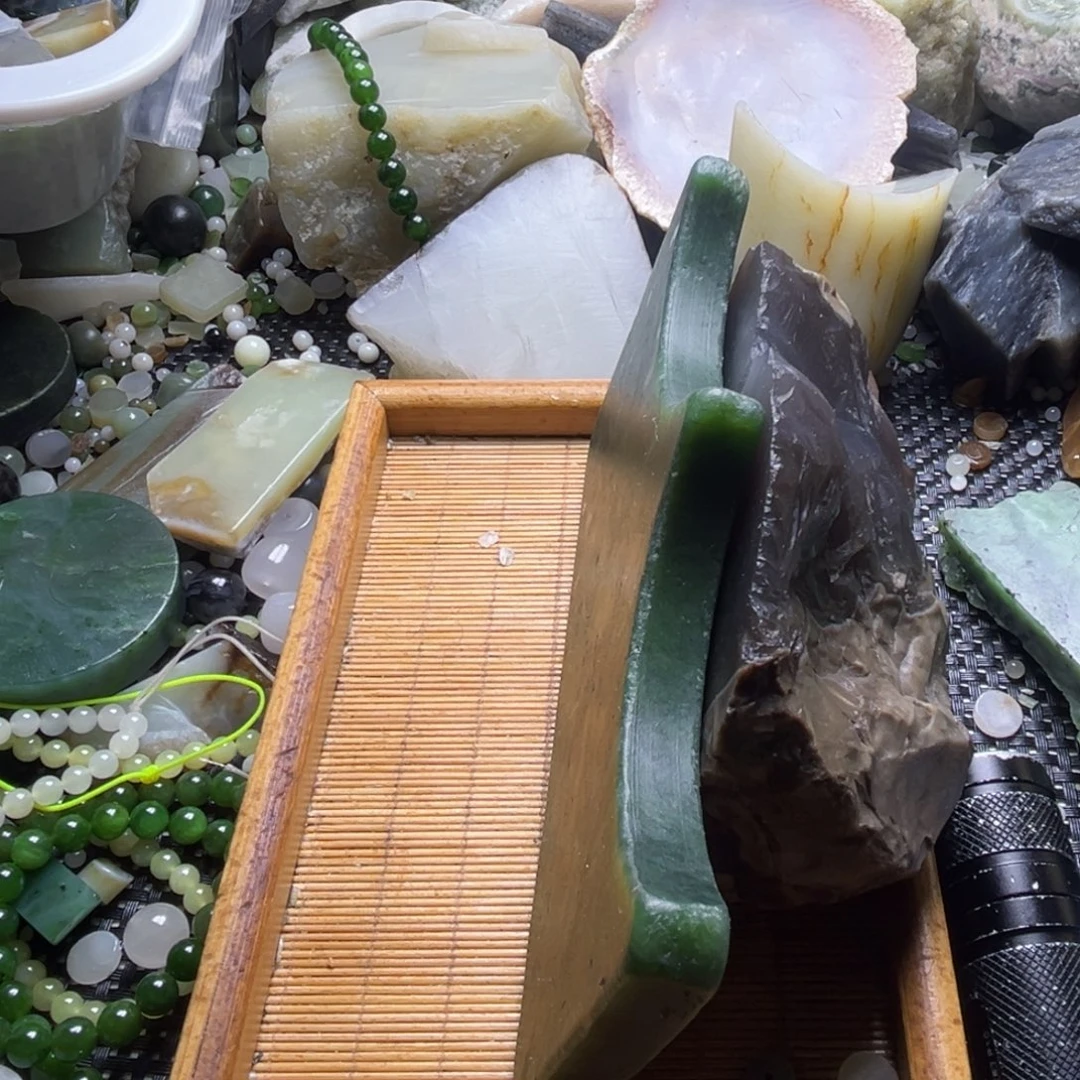 瞬***圆和田玉（糖玉）未镶嵌挂件