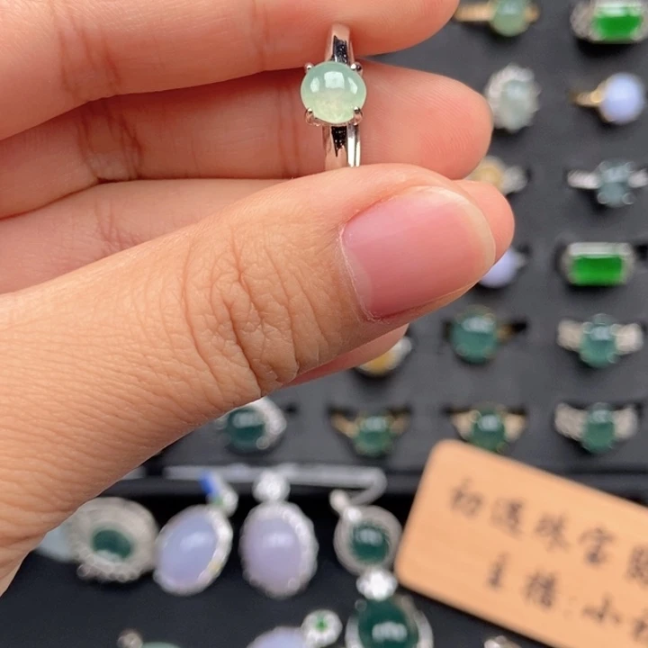翡翠未镶嵌戒指戒指