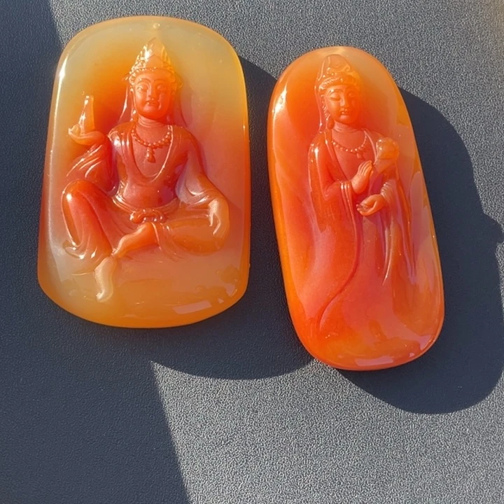 未镶嵌石英质玉（黄龙玉）挂件