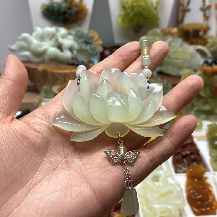 未镶嵌蛇纹石玉颈饰