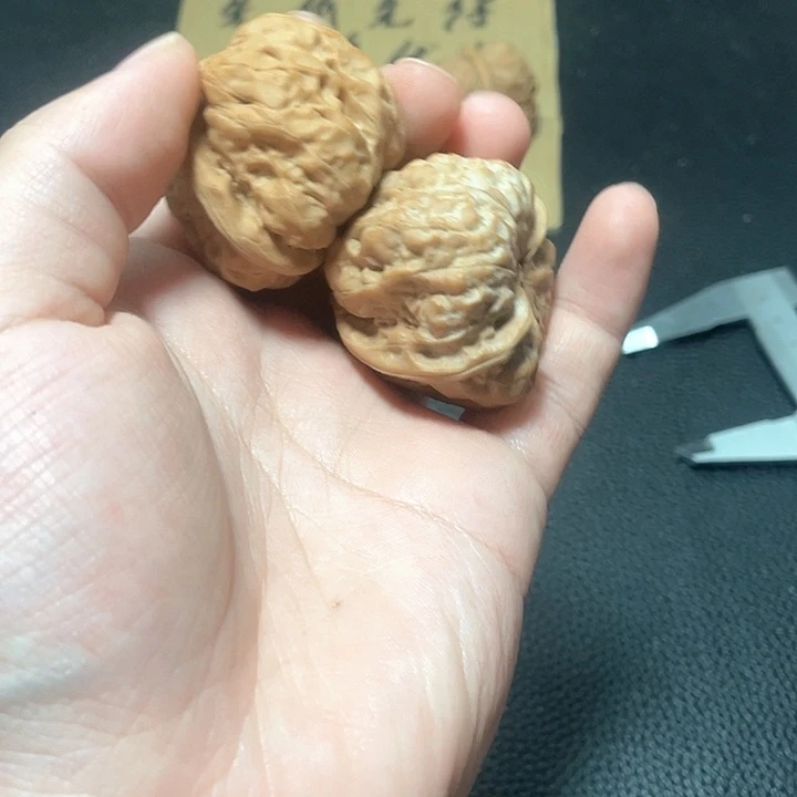 兴***]吊坠文玩核桃蛤蟆