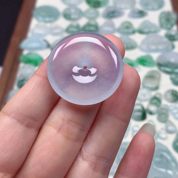 翡翠未镶嵌颈饰高冰平安扣