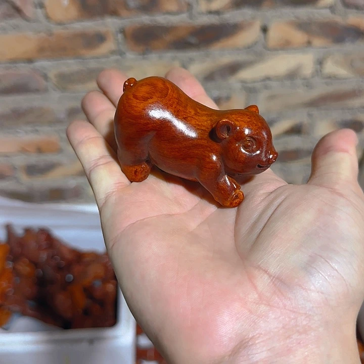 木花梨木8俏皮猪一只