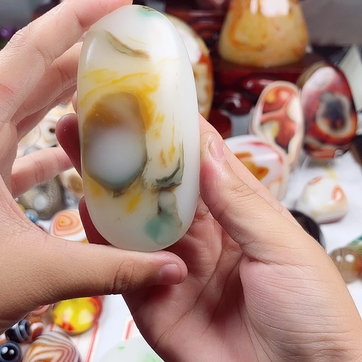 玛瑙/玉髓未镶嵌耳饰