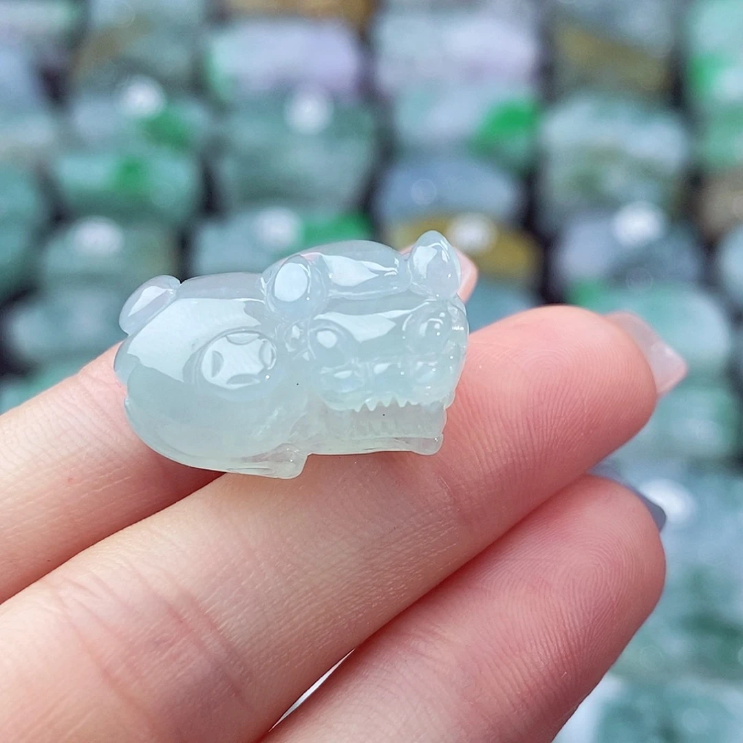 颈饰未镶嵌翡翠天然