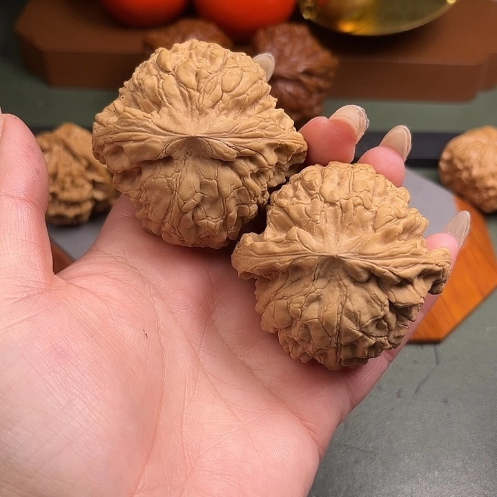 文玩核桃把件文玩核桃龙鼎