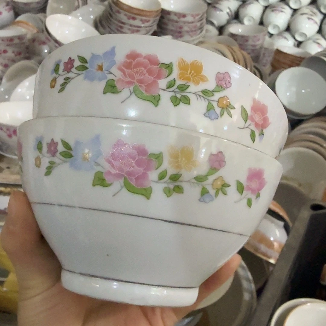 碗两个 所见即所得 微瑕12.7厘米介意勿拍