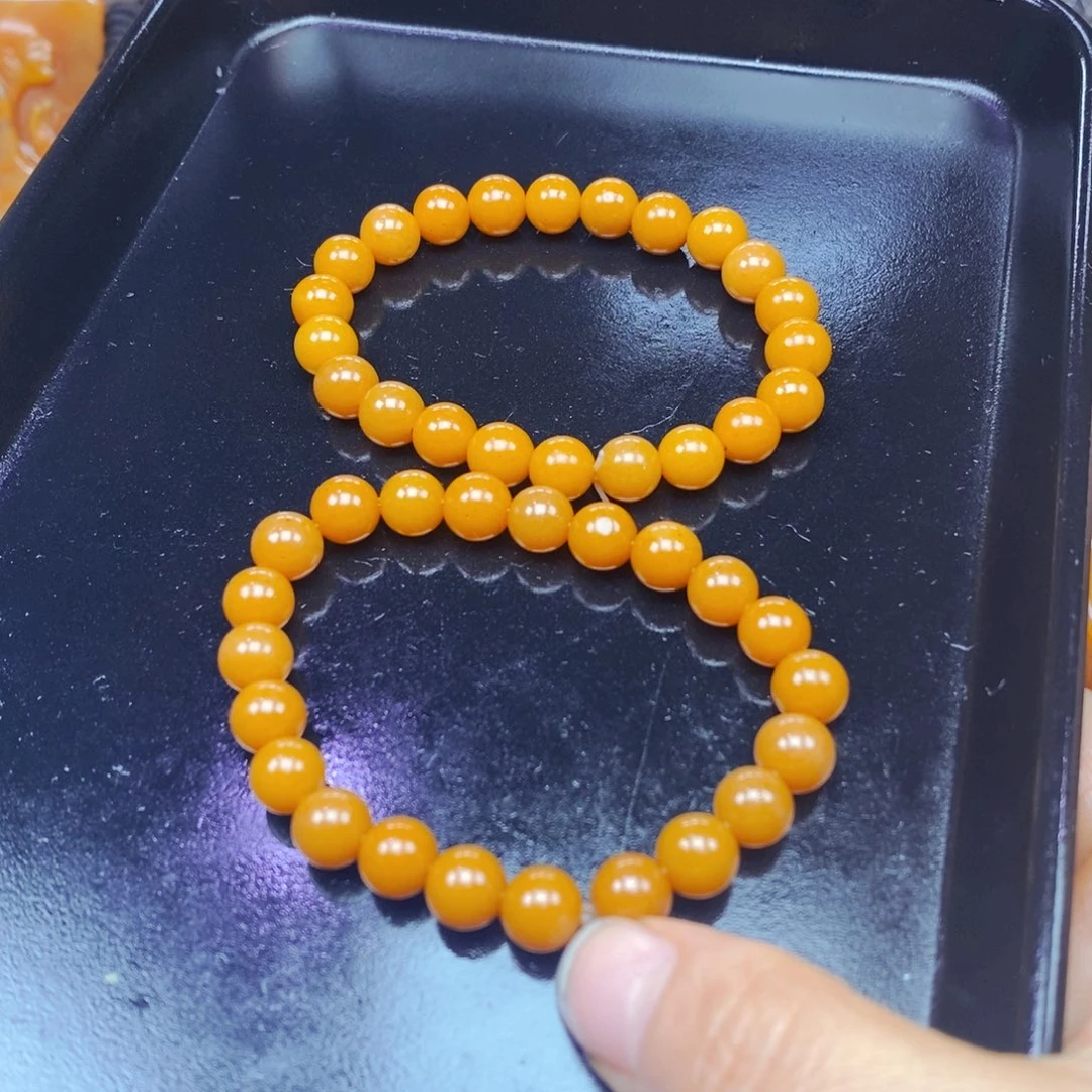 未镶嵌石英质玉（黄龙玉）颈饰
