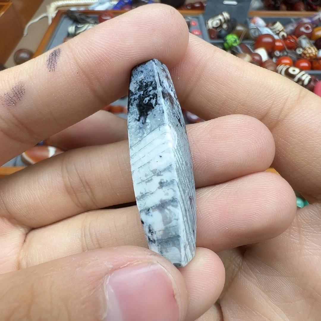 未镶嵌玛瑙/玉髓珠宝半成品