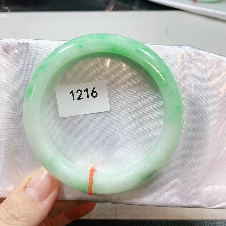 翡翠手镯未镶嵌天然翡翠手镯56.7