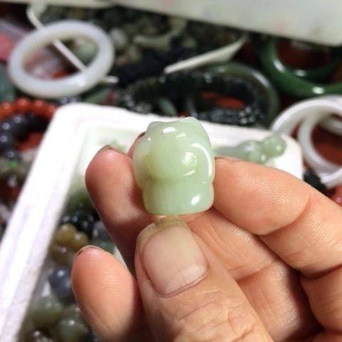 未镶嵌和田玉手机链