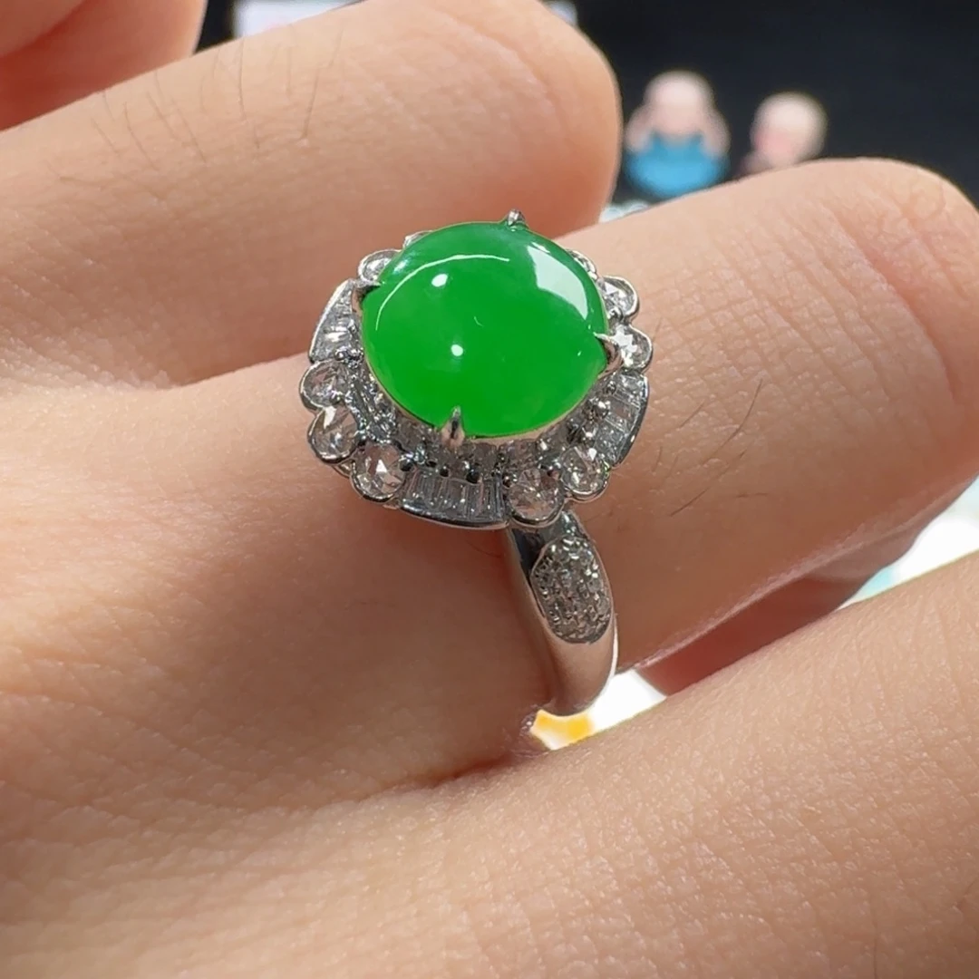 未镶嵌手串翡翠炸光！色标级！巨漏！冰阳绿戒指卡8.4