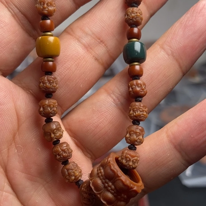 猴头核桃吊坠橄榄