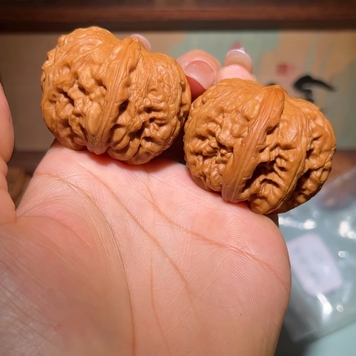 无***虎吊坠文玩核桃元宝