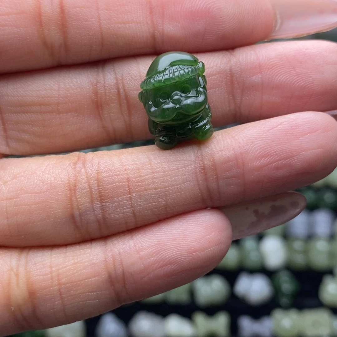 小***头和田玉未镶嵌颈饰