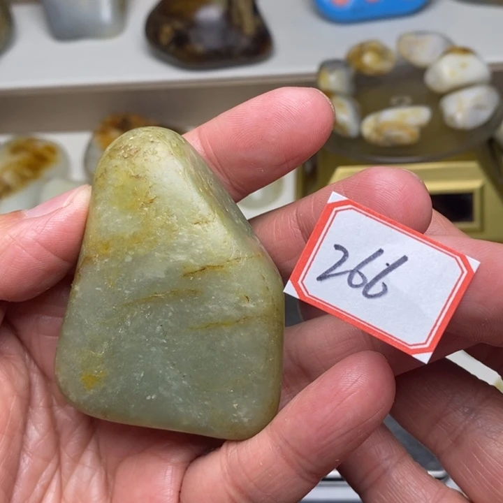 未镶嵌和田玉把件266