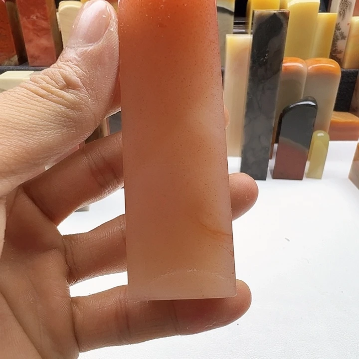 牛***飞老挝石老挝精品展区