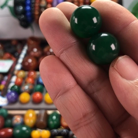 合金颈饰玛瑙/玉髓八*里